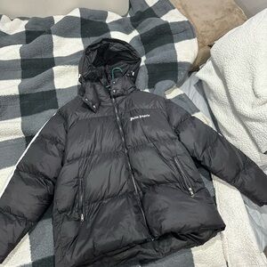Size XL Palm Angles puffer